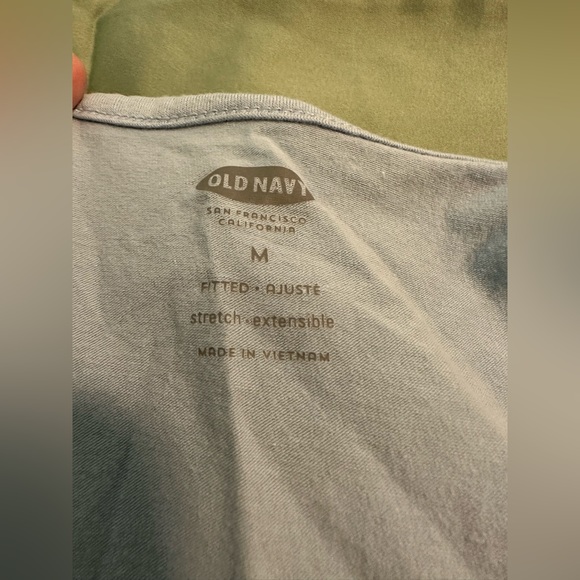 3- Women’s Old Navy Tank Tops in Size M - Picture 4 of 5